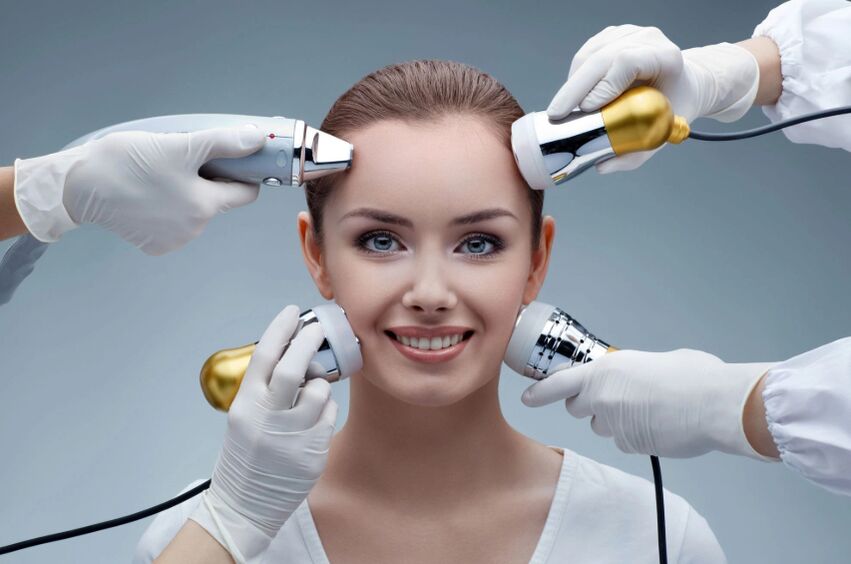 គ្រឿងសម្អាងផ្នែករឹង